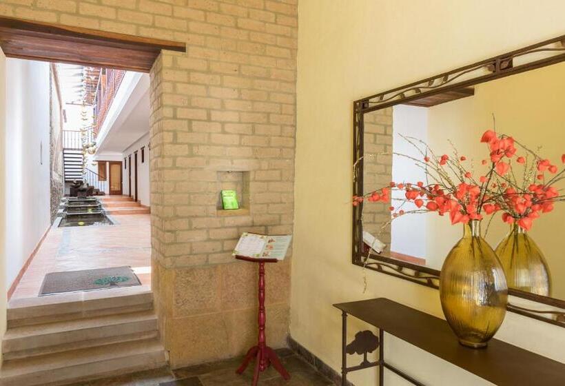 La Casa Del Arbol Hotel Boutique Villa De Leyva