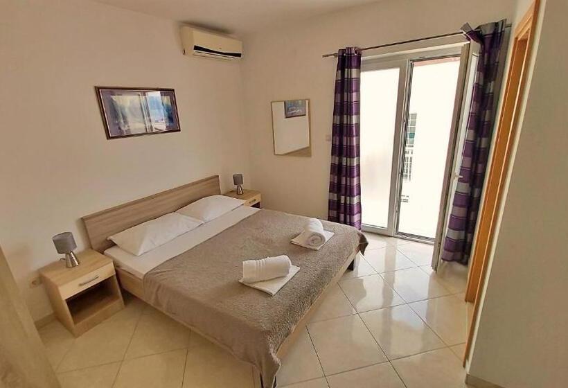 پانسیون Apartments Nemira
