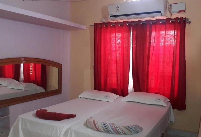 پانسیون Gopi Guest House