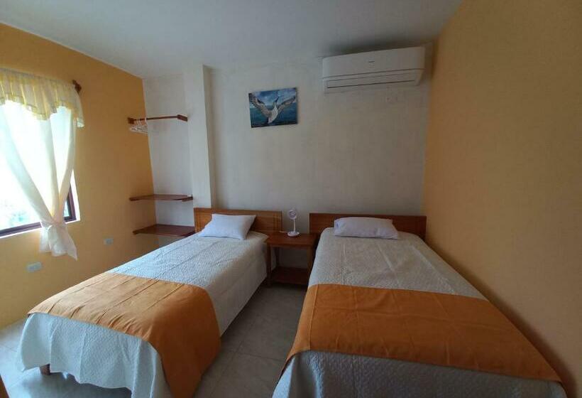 Пансион Hostal Janet Starlink