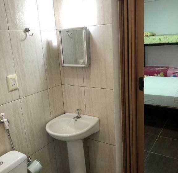 پانسیون Iguazu Apart Hostel