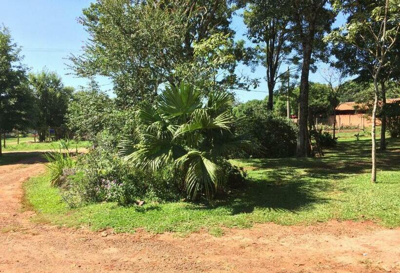 پانسیون Iguazu Apart Hostel