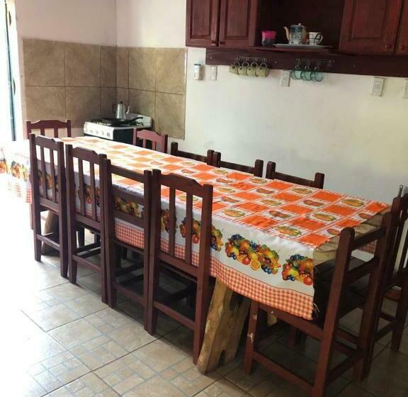 پانسیون Iguazu Apart Hostel