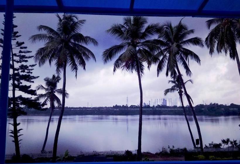 膳宿费 Nisarga Nirvana River House