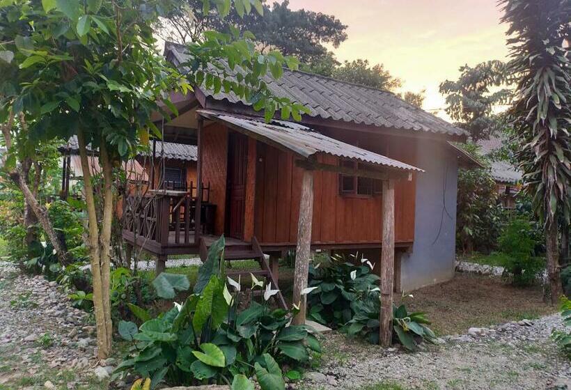 پانسیون Pasanchai Bungalow