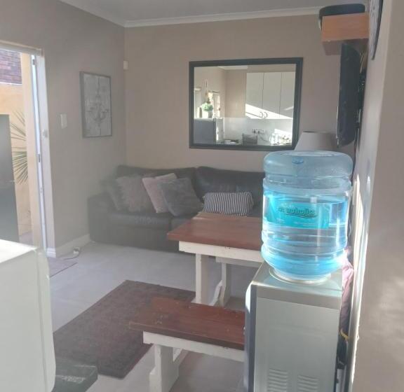 پانسیون Toscana Cottage