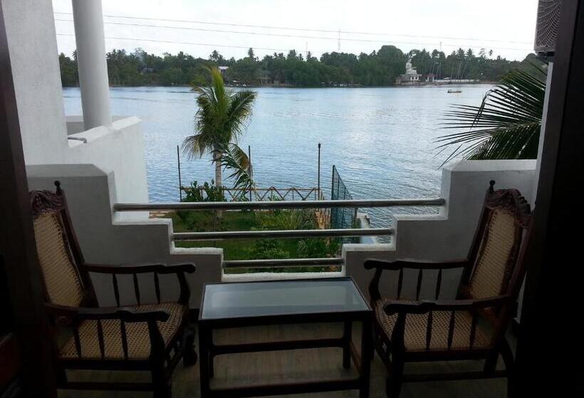 Пансион Villa River View