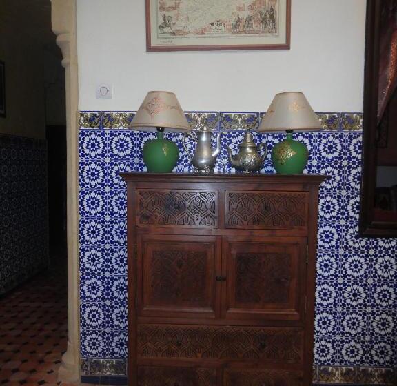 ریاض Dar Yanis