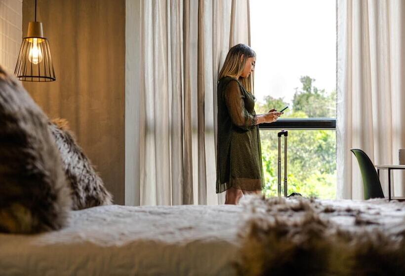 Loft 32