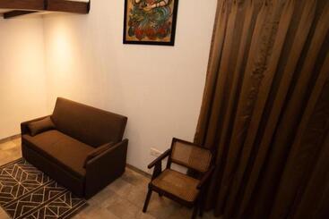 Half Hotel, Calangute