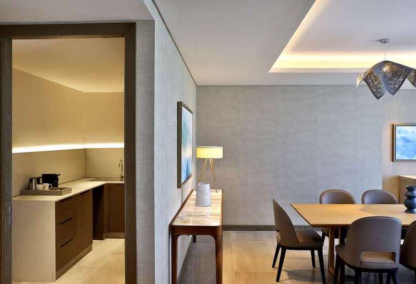 هتل Hilton Abu Dhabi Yas Island