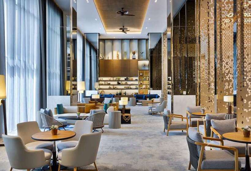 هتل Hilton Abu Dhabi Yas Island