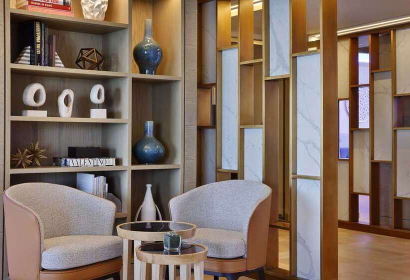 هتل Hilton Abu Dhabi Yas Island