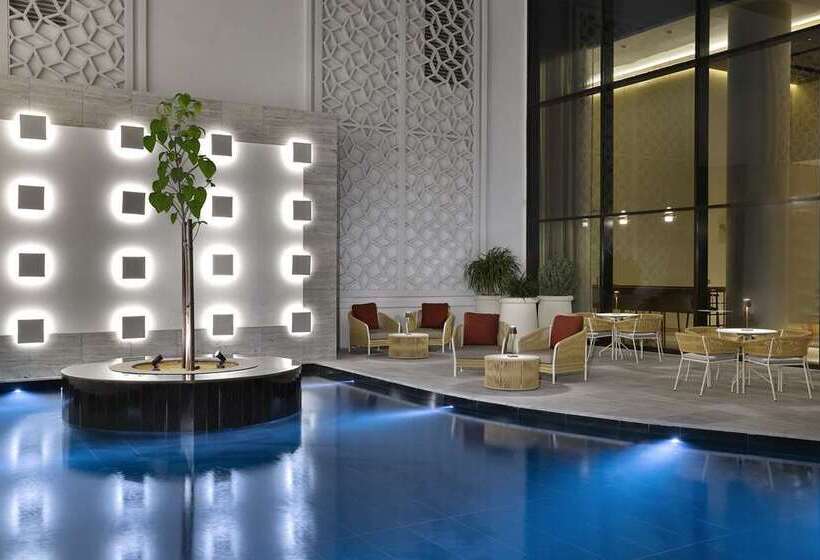 هتل Hilton Abu Dhabi Yas Island