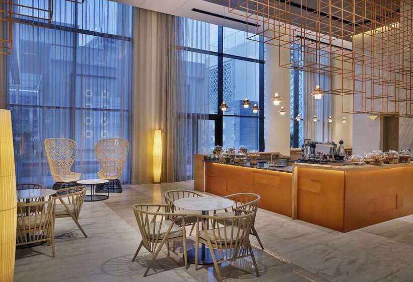 هتل Hilton Abu Dhabi Yas Island