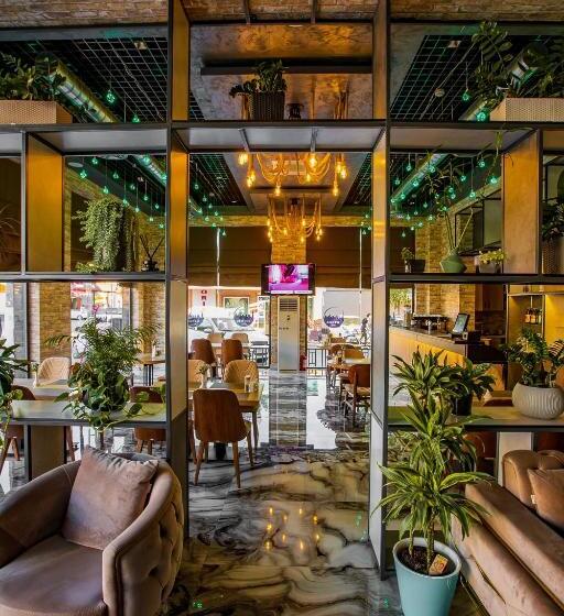 هتل New York Tashkent