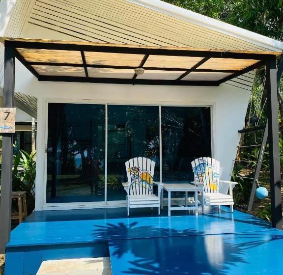 استراحتگاه Baan Koh Mak
