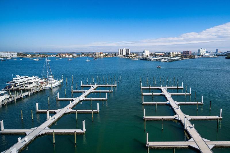 هتل Courtyard By Marriott Clearwater Beach