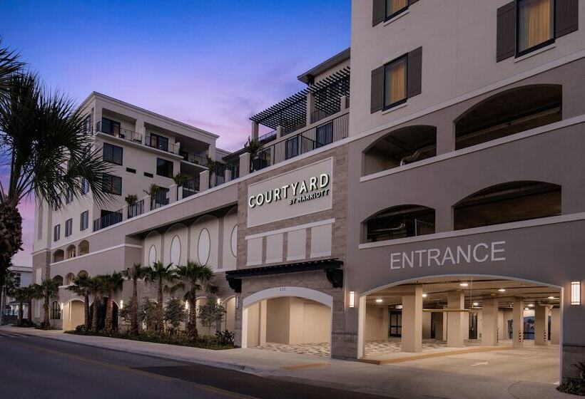 هتل Courtyard By Marriott Clearwater Beach