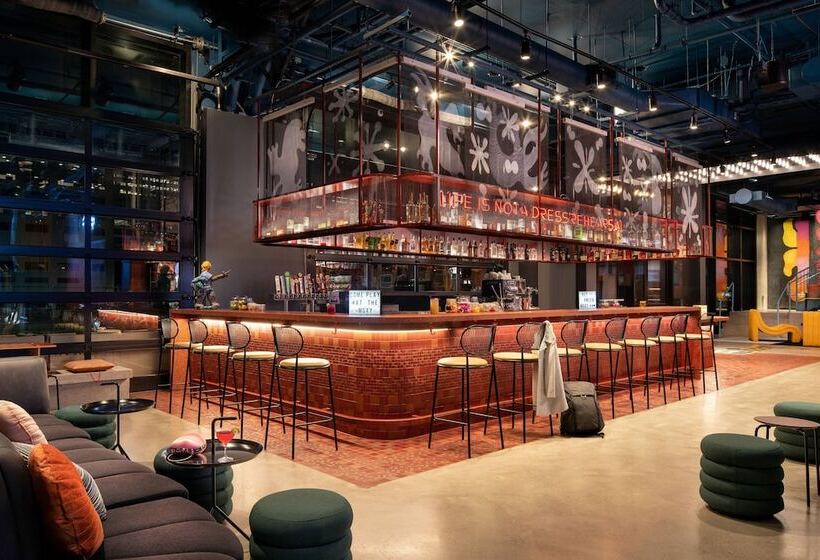 هتل Moxy Oakland Uptown