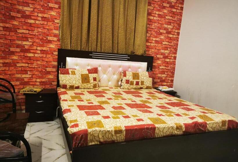 هتل Palace Inn Guest House