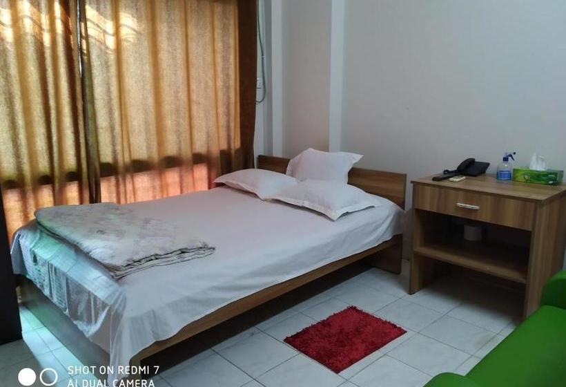 هتل Paris Inn