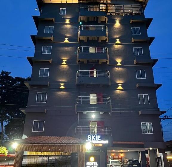 هتل Rjb Grand