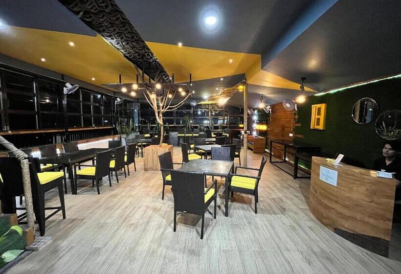 هتل Rjb Grand