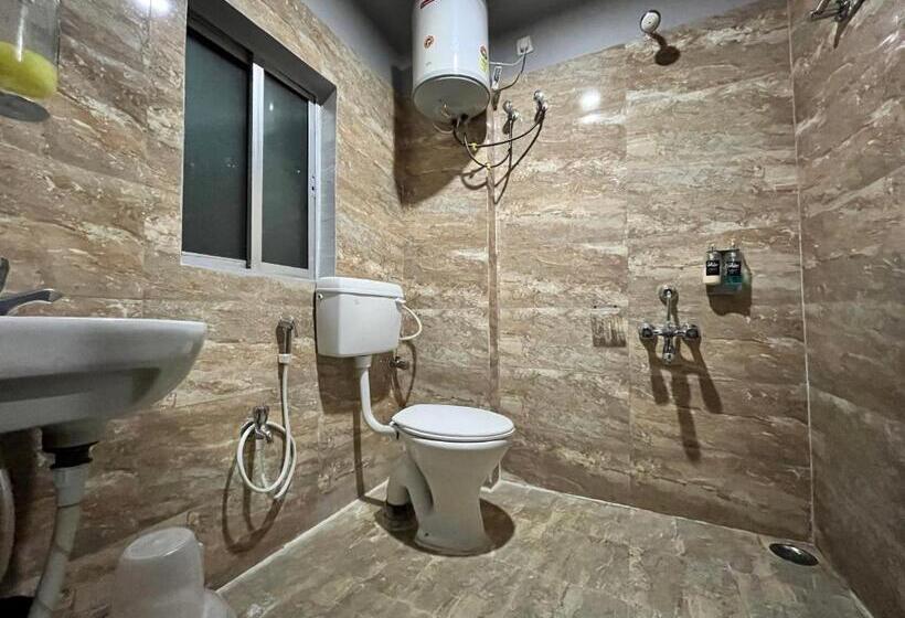 هتل Rjb Grand