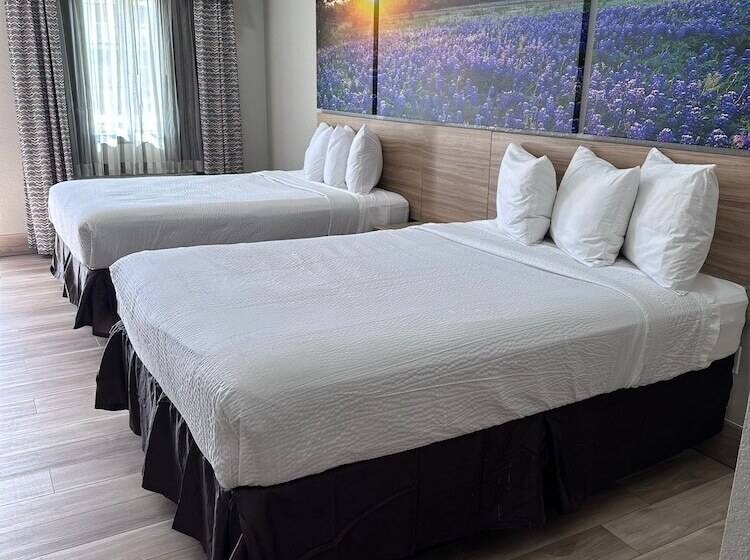 모텔 Days Inn By Wyndham Kenedy/karnes City