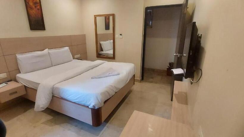هاستل Sri Aditya Inn
