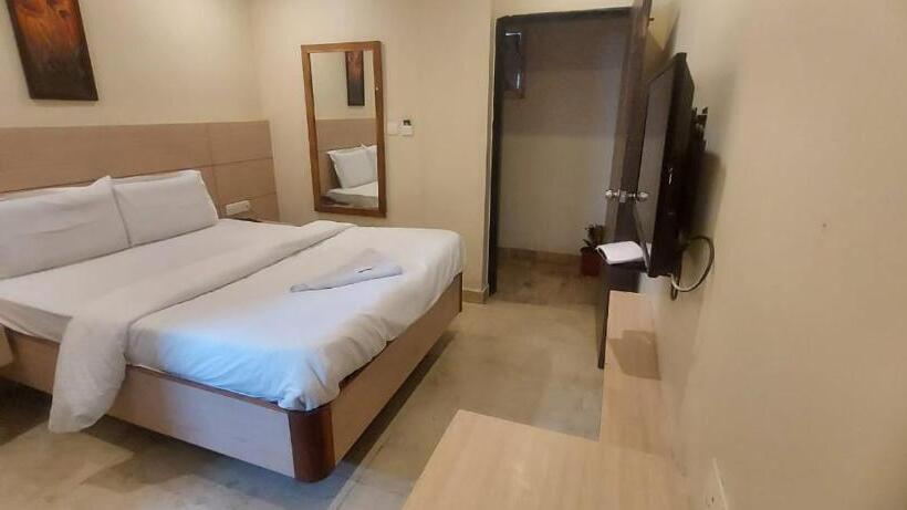 هاستل Sri Aditya Inn