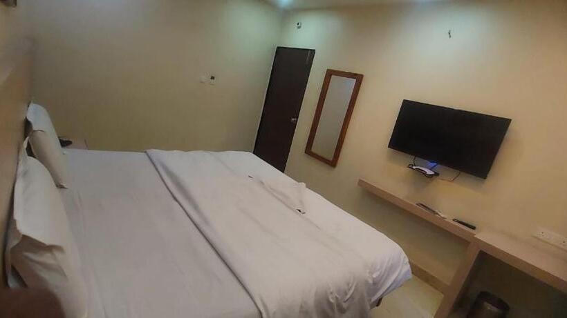 هاستل Sri Aditya Inn