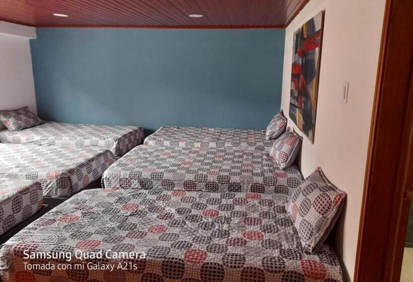 تختخواب و صبحانه Acogedor Hostal Usaquen La Parada Del Tren