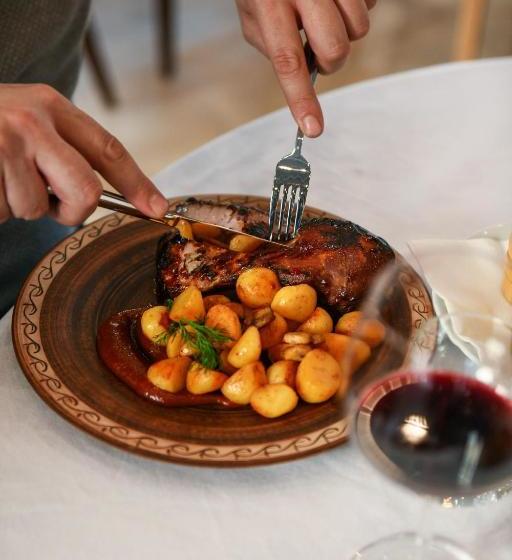 هتل Agape Villa Apartments