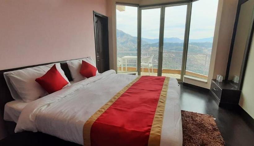 هتل Amravati Resort
