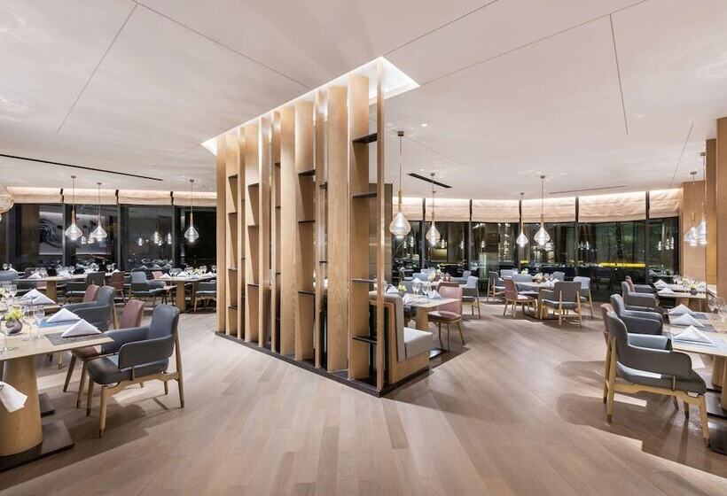 Hotel Grand Mercure Shanghai Lingang