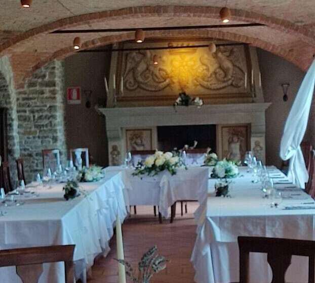 فندق Il Castello Di Bubbio