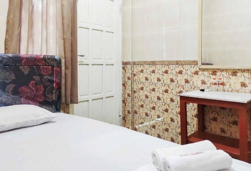 فندق Queen Asri Mitra Reddoorz