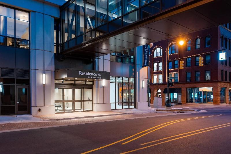 هتل Residence Inn By Marriott Grand Rapids Downtown