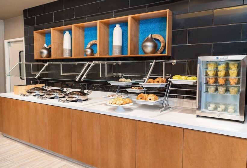هتل Springhill Suites By Marriott Irvine Lake Forest