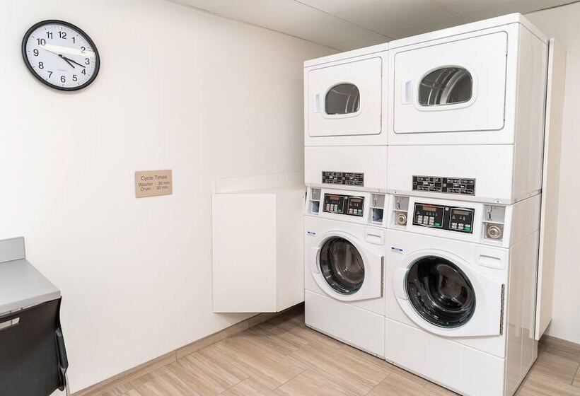 هتل Springhill Suites By Marriott Irvine Lake Forest
