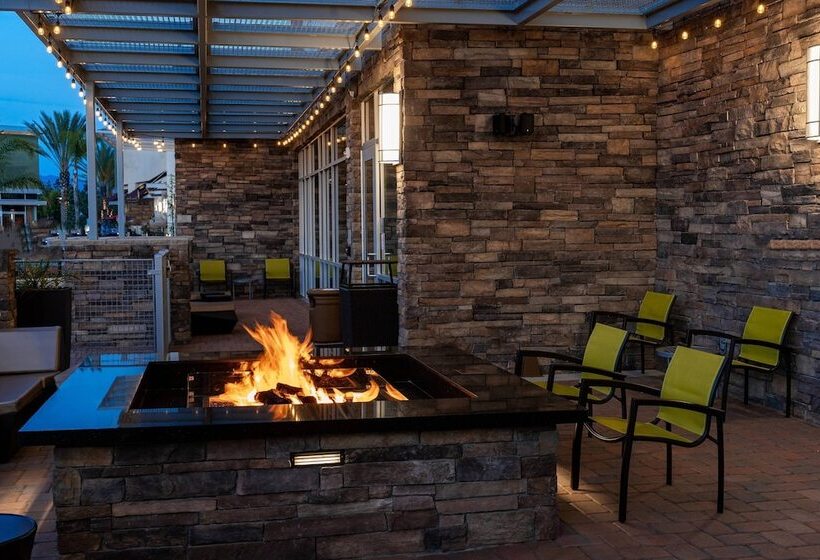 هتل Springhill Suites By Marriott Irvine Lake Forest