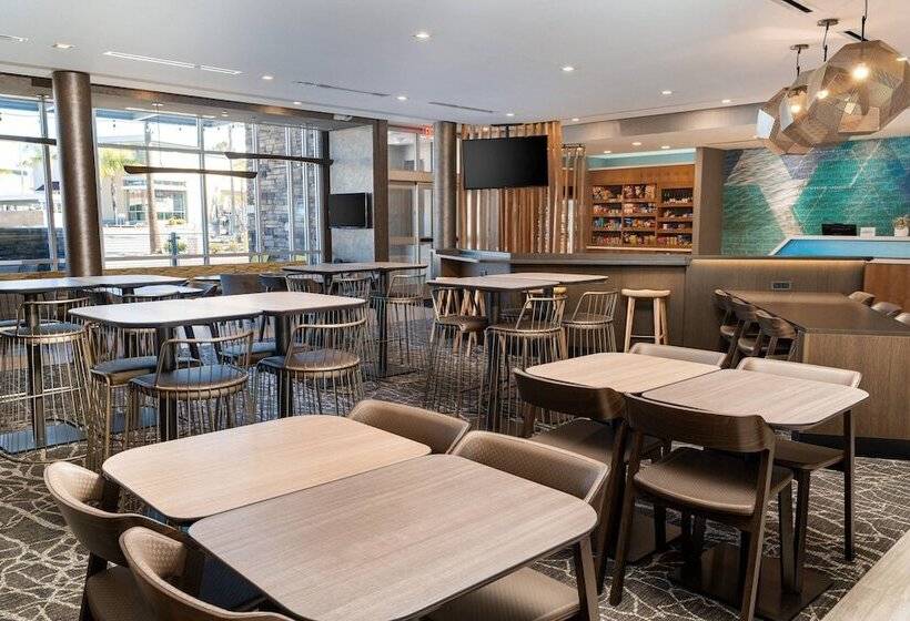 هتل Springhill Suites By Marriott Irvine Lake Forest