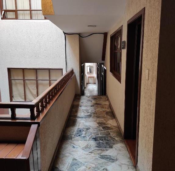 بنسيون Hostal Amancay