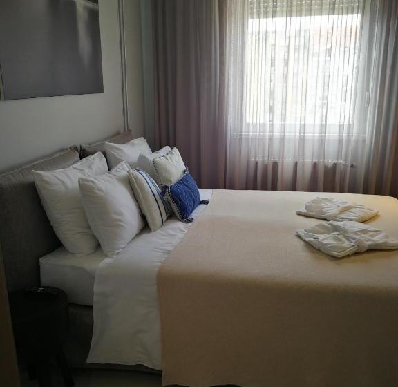 پانسیون Korpa Deli Rooms Spa