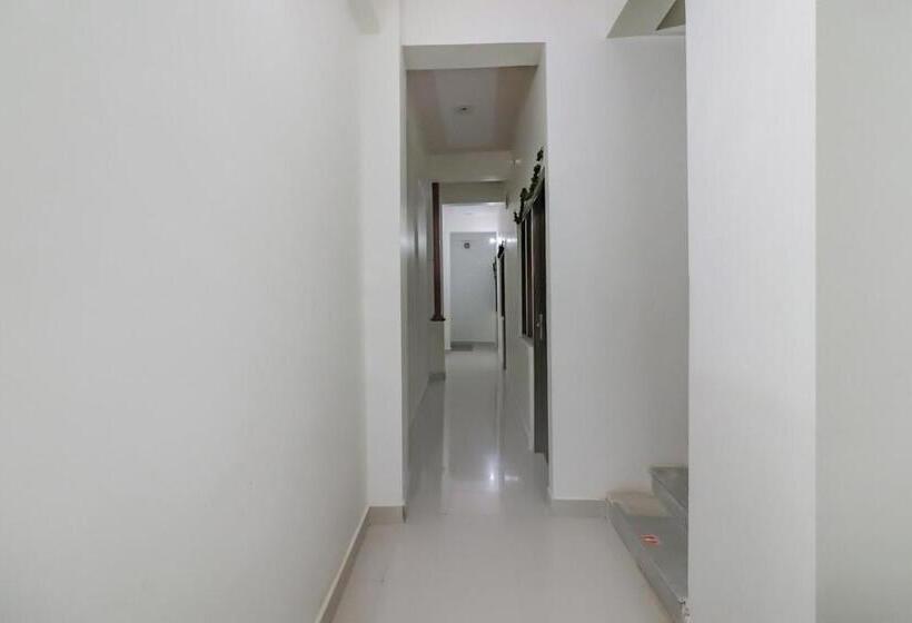 بنسيون Rajlakshmi Guest House