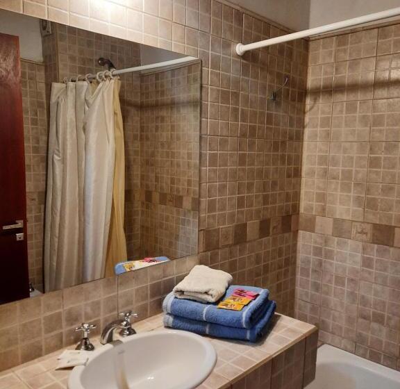 فندق صغير La Posada De La Calandria