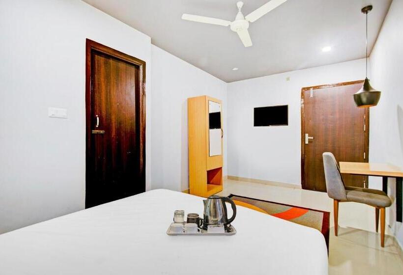 هتل Townhouse Volga Homes