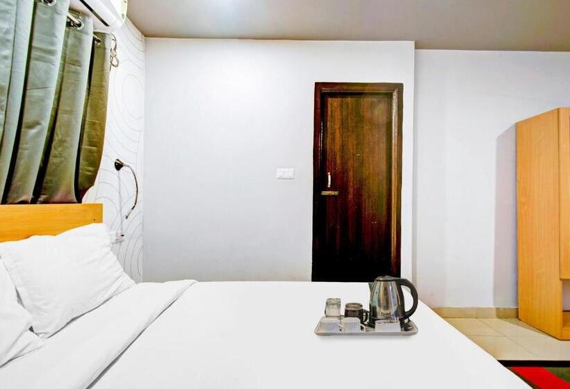 هتل Townhouse Volga Homes